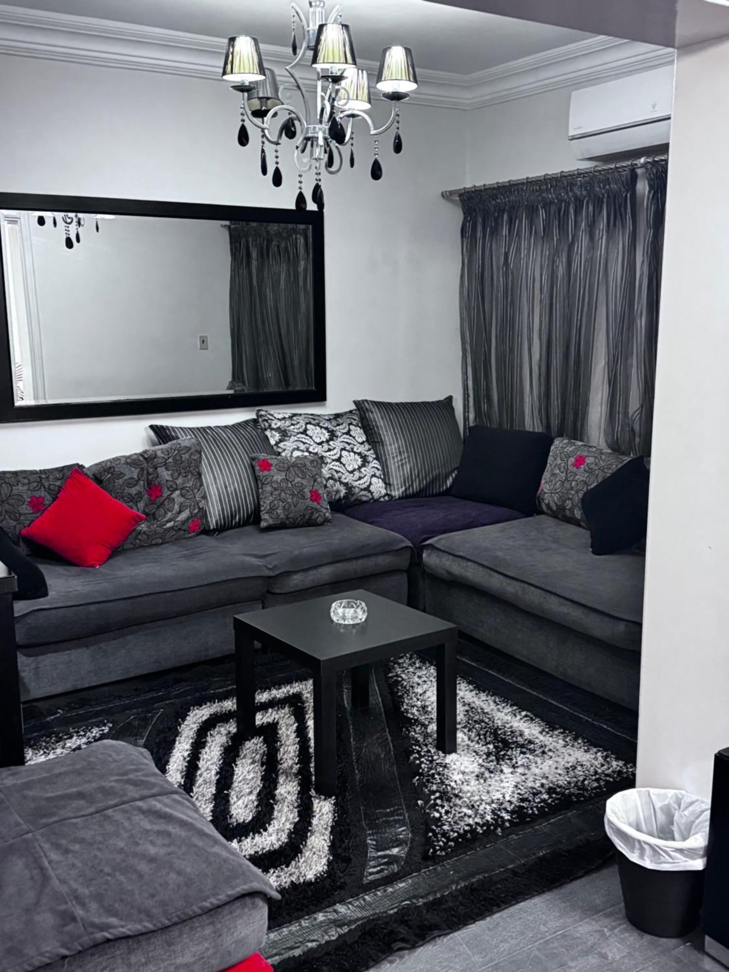 شقه راقية للإيجار مفروشة حديثة بالقرب من شارع شهاب وجزيره العرب المهندسين Apartment Cairo
